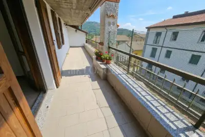Casa Indipendente in vendita, Via Scuole, Nave