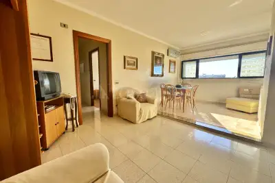 Casa in vendita, Viale dei Caduti per la Resistenza, Roma