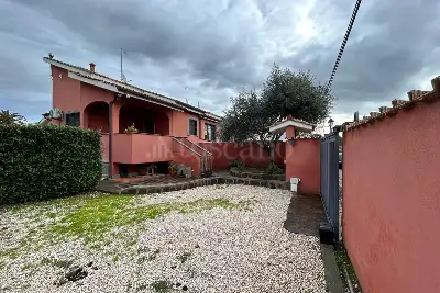 Villa in vendita, Via Vandoies, Roma