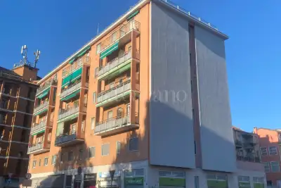 Negozio in vendita, Via Livigno, Milano