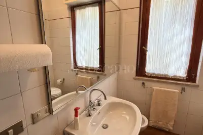 Villino a Schiera in vendita, Via Mar della Cina, Roma