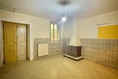 Palazzo in vendita, via Giovanni Verga, Altavilla Irpina, Altavilla Irpina