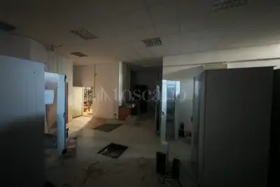 Magazzino in vendita, Via degli Svevi, Catanzaro