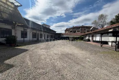 Laboratorio in vendita, Vicolo Carpi, Busto Arsizio