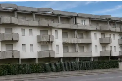 Attività Commerciale in vendita, Via Don Benedetto Riposati, Rieti