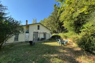 Villa in vendita, Via Montecalvo, Pianoro