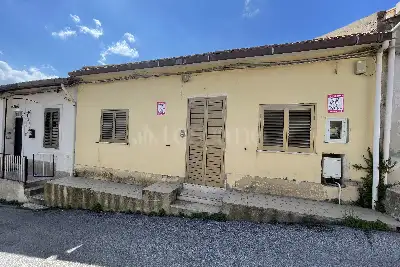 Casa Indipendente in vendita, Via Comunale Sperone, Messina