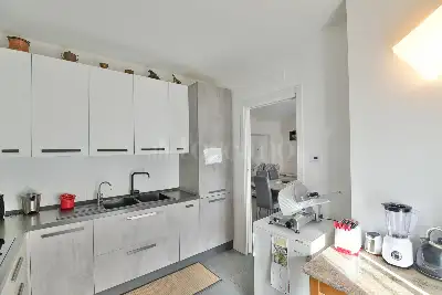 Casa in vendita, Viale Giulio Cesare, Como