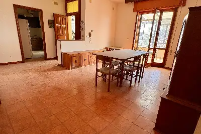 Casa Indipendente in vendita, Via Vico Nel Lazio, Nettuno