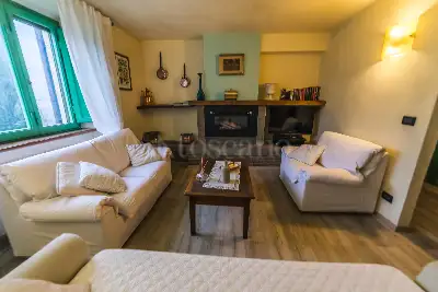 Villa in vendita, Località Capannella, Camporgiano