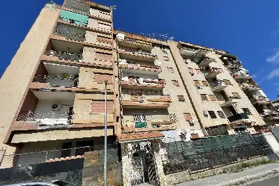 Casa in vendita, Piazza Benvenuto Cellini, Palermo