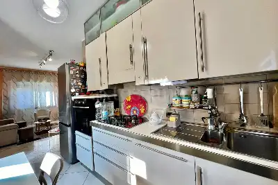 Villa Bifamiliare in vendita, Via Menasasso, Desenzano del Garda