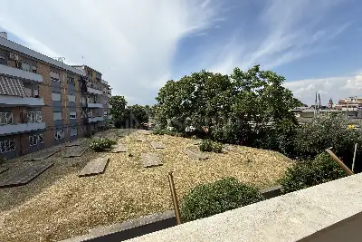 Casa in vendita, Piazza Leonardo Da Vinci, Ciampino