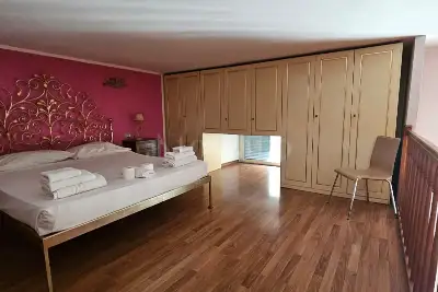 Casa in affitto, Via Guglielmo Melisurgo, Napoli