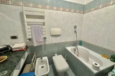 Casa in vendita, Viale dei Caduti per la Resistenza, Roma