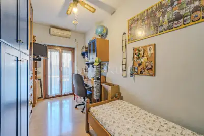 Casa in vendita, Via Vincenzo Ussani, Roma