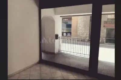 Negozio in vendita, Via Butti, Porto Ceresio