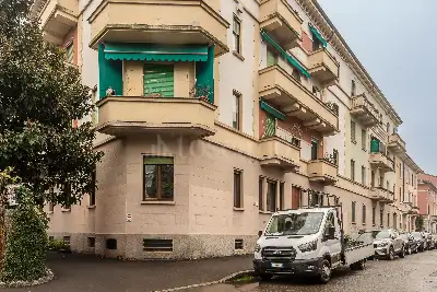 Casa in vendita, Via Guglielmo Guintellino, Milano