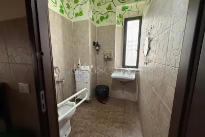 Attività Commerciale in vendita, Via del Ponte alle Mosse, Firenze