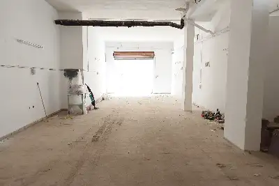 Garage in vendita, Viale Epipoli, Siracusa