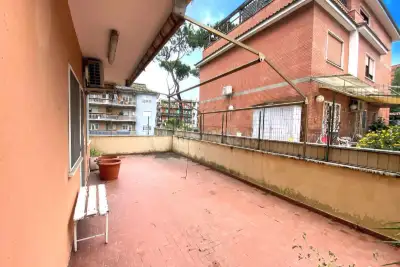 Casa in vendita, Via Baveno, Roma