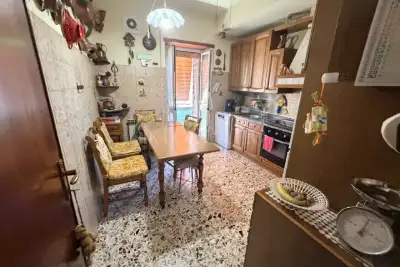 Casa in vendita, Via Virgilio, Pomezia