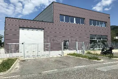 Capannone in affitto, via padre p. meroni 6, Albavilla