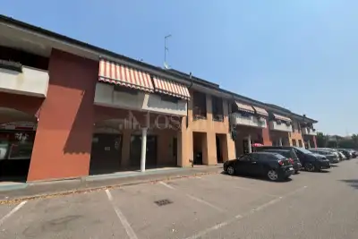 Casa in vendita, Via Silvestre, Busto Arsizio
