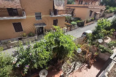 Villino a Schiera in vendita, Via degli Ossoli, Roma