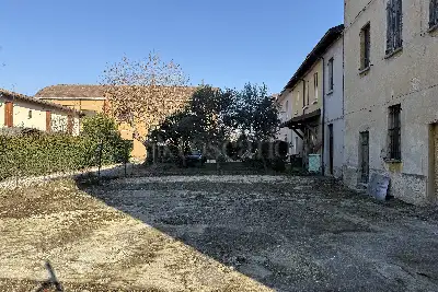 Rustico in vendita, Viale Roma, Lonato del Garda