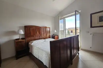 Casa Indipendente in vendita, Via Lombardia, Anzio