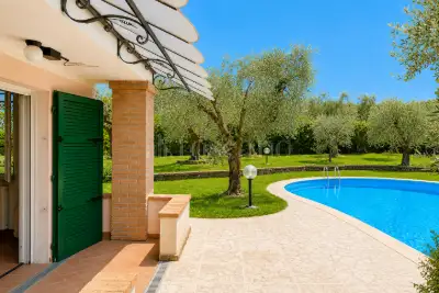 Villa in vendita, Via della Gherla, Moniga del Garda