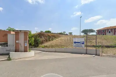 Box in vendita, Via Allumiere, Roma