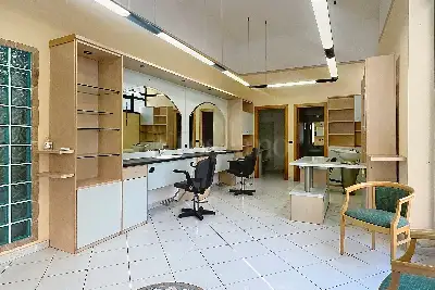 Negozio in vendita, Via Savoia, Sassari