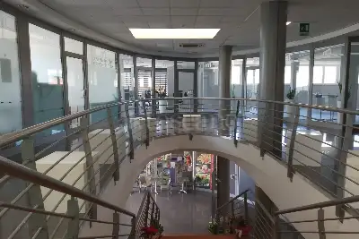 Negozio in affitto, Via Lazio, Orte