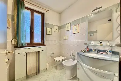 Villino a Schiera in vendita, Vicolo Brolo, Ponti sul Mincio