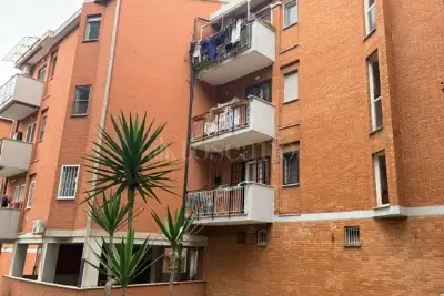 Casa in vendita, Via Varrone, Pomezia