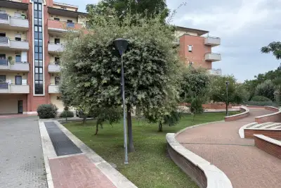 Casa in vendita, Via Roberto Raviola, Roma