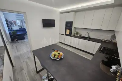 Casa in vendita, Via Dante Alighieri, Lurate Caccivio