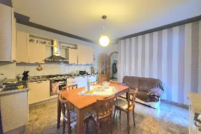 Villa in vendita, Via F. Petrarca, Sarezzo