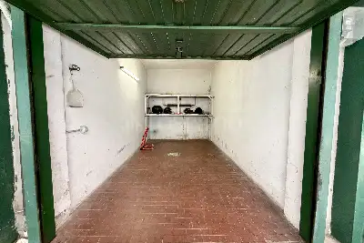 Box in vendita, Via dei Benedettini, Milano