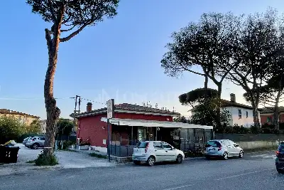 Negozio in vendita, Viale Di Castel San Giorgio, Fiumicino