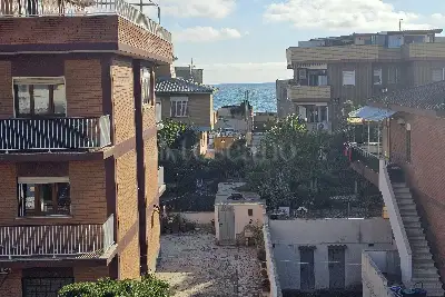 Casa in vendita, Via Svezia, Pomezia