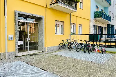 Casa in vendita, Via Achille Papa, Brescia