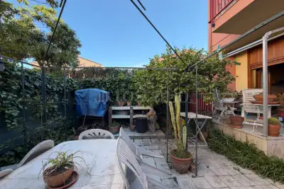 Villino a Schiera in vendita, Via Duca d'Aosta, San Giovanni la Punta