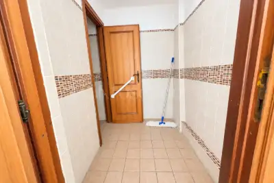 Negozio in vendita, Via Teodolfo Mertel, Allumiere