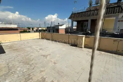 Casa in vendita, Via delle Acacie, Roma