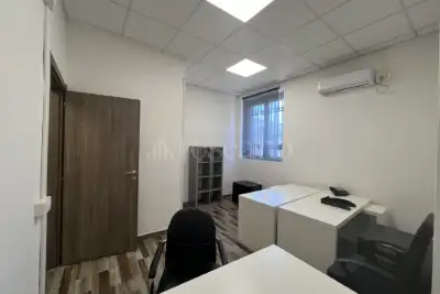 Ufficio in affitto, Via Roccagiovine, Roma