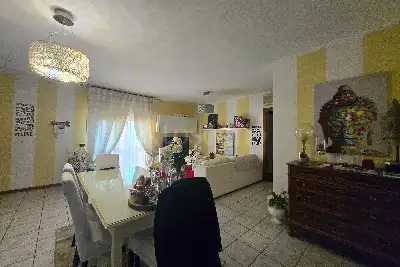 Casa in vendita, Via Giuseppe Garibaldi, Villa Carcina