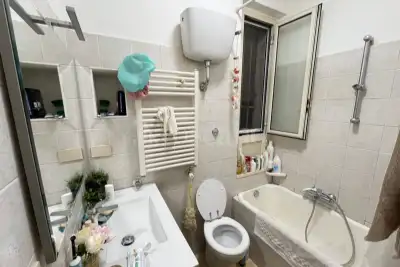 Casa in vendita, Via Carlo Mirabello, Roma